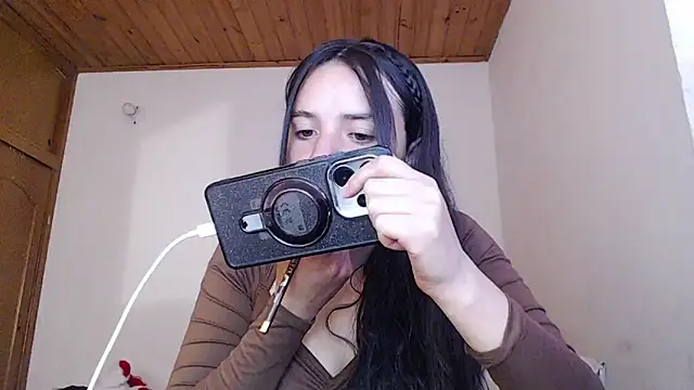 Snapshot of Shanel_Lozano chatting on 05-31-26, 04:03 Shanel Lozano online show from 05-31-26, 04:03