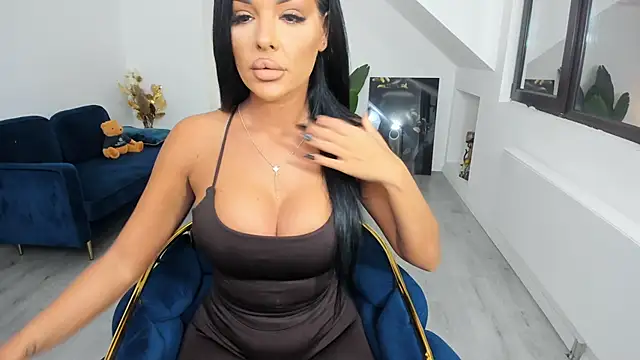 Snapshot of CrazyDollxx chatting on 01-17-26, 06:00 CrazyDollxx online show from 01-17-26, 06:00