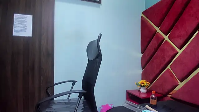 MiaRouss69 online show from 02-22-26, 05:08