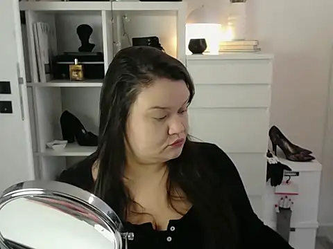 HollyDanceSoul online show from 03-11-26, 07:25