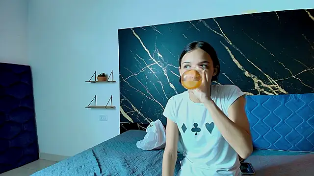 uncontrolled fire online show from 03-14-26, 07:30