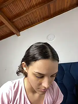 uncontrolled fire online show from 04-24-26, 08:33