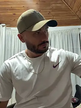 Snapshot of FrancoRossi_ chatting on 02-01-26, 03:38 FrancoRossi online show from 02-01-26, 03:38