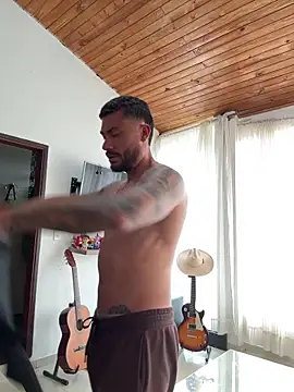 Snapshot of FrancoRossi_ chatting on 02-02-26, 06:28 FrancoRossi online show from 02-02-26, 06:28