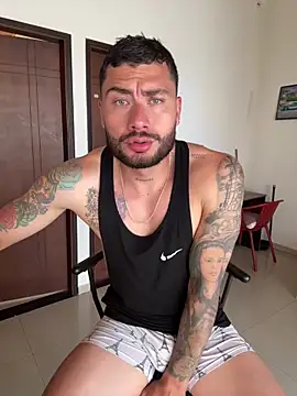 Snapshot of FrancoRossi_ chatting on 02-08-26, 08:56 FrancoRossi online show from 02-08-26, 08:56