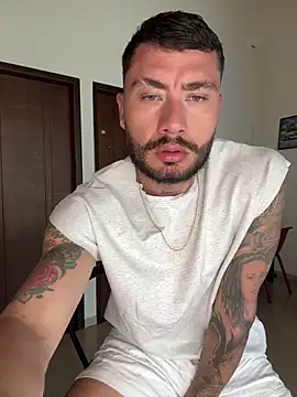 Snapshot of FrancoRossi_ chatting on 02-16-26, 08:27 FrancoRossi online show from 02-16-26, 08:27