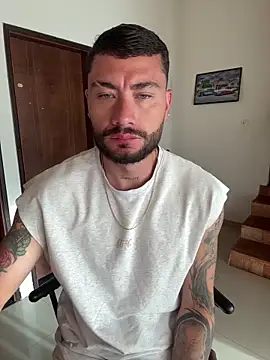 Snapshot of FrancoRossi_ chatting on 02-17-26, 12:23 FrancoRossi online show from 02-17-26, 12:23