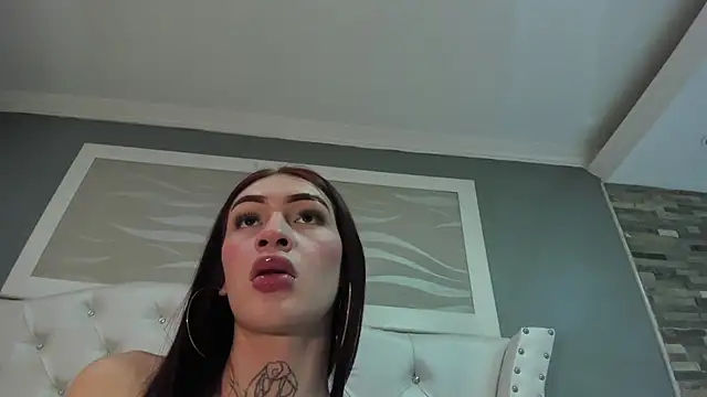lizz lunna online show from 07-24-26, 08:07