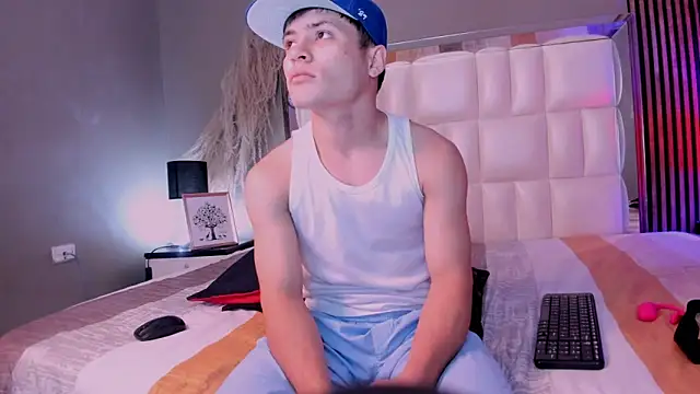 Roger And Ramona online show from 03-29-26, 12:38