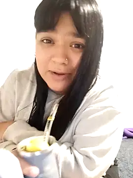 Snapshot of mimita4 chatting on 04-19-26, 05:51 mimita4 online show from 04-19-26, 05:51