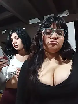 Snapshot of mimita4 chatting on 06-06-26, 06:29 mimita4 online show from 06-06-26, 06:29