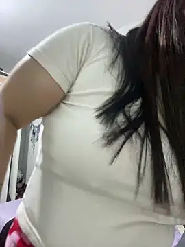 Snapshot of mimita4 chatting on 06-20-26, 02:47 mimita4 online show from 06-20-26, 02:47