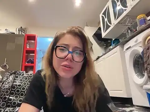 Luxerin online show from 03-07-26, 09:12