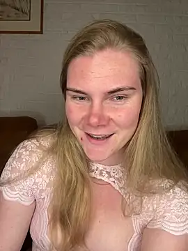 SexyBlondJoanna online show from 03-04-26, 06:58