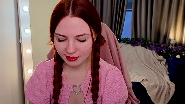 GraceYork online show from 02-17-26, 01:51