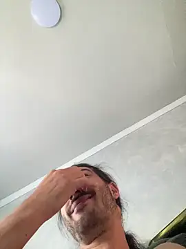 Brandy Mr-Whiskers online show from 03-10-26, 01:27