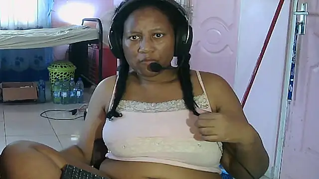 Eirondra valeen online show from 07-26-26, 01:40
