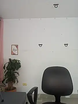 Natalye 23 online show from 03-10-26, 03:00