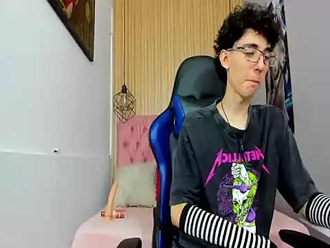 Syriussz online show from 02-17-26, 07:42