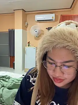 Ponthip online show from 02-02-26, 07:45