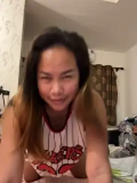 Snapshot of Ponthip chatting on 06-12-26, 01:43 Ponthip online show from 06-12-26, 01:43