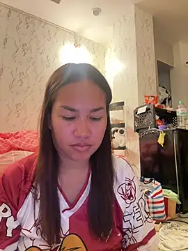 Snapshot of Ponthip chatting on 07-18-26, 12:20 Ponthip online show from 07-18-26, 12:20