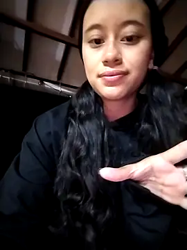 l0lita emi online show from 04-23-26, 10:14