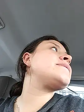 yessica gomez01 online show from 04-12-26, 04:23