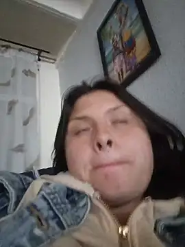 Snapshot of yessica_gomez01 chatting on 06-15-26, 10:23 yessica gomez01 online show from 06-15-26, 10:23