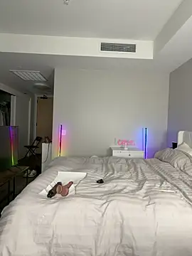 juliasweettits online show from 03-01-26, 12:12