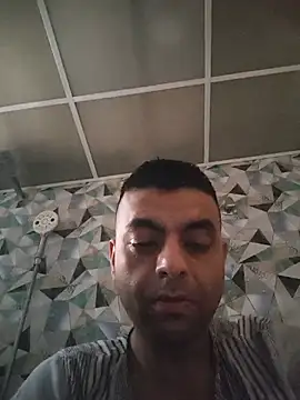Snapshot of ashleellaunda7582 chatting on 05-15-26, 02:29 ashleellaunda7582 online show from 05-15-26, 02:29