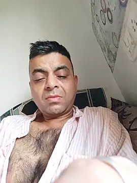 Snapshot of ashleellaunda7582 chatting on 06-05-26, 02:07 ashleellaunda7582 online show from 06-05-26, 02:07