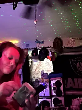 Snapshot of DisireAfterDark chatting on 02-04-26, 08:14 DisireAfterDark online show from 02-04-26, 08:14