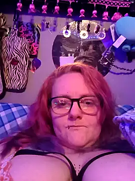 Snapshot of DisireAfterDark chatting on 03-08-26, 01:48 DisireAfterDark online show from 03-08-26, 01:48