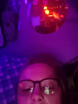 Snapshot of DisireAfterDark chatting on 03-11-26, 01:17 DisireAfterDark online show from 03-11-26, 01:17