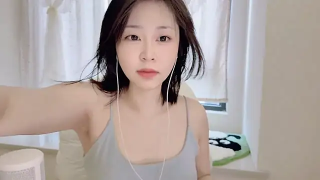 Snapshot of Onefiona chatting on 07-06-26, 07:38 Onefiona online show from 07-06-26, 07:38