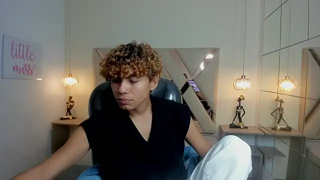 Anyelo Twink online show from 03-13-26, 09:21