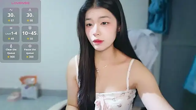 -XiaoYu-777 online show from 02-12-26, 11:05