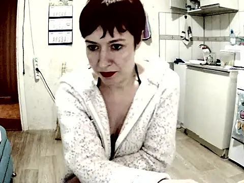 Snapshot of Fruittellalove chatting on 02-02-26, 01:10 Fruittellalove online show from 02-02-26, 01:10