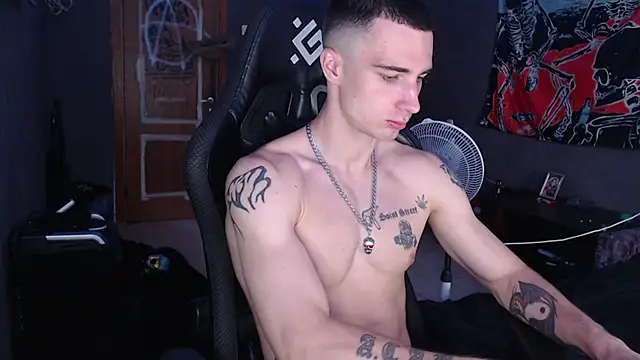 Snapshot of Jack_loveeee chatting on 08-09-26, 10:09 Jack loveeee online show from 08-09-26, 10:09
