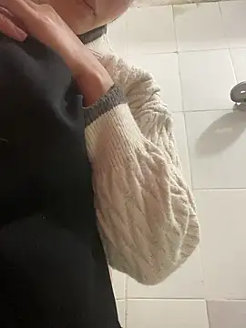 Snapshot of Juhi-beo chatting on 02-07-26, 10:52 Juhi-beo online show from 02-07-26, 10:52