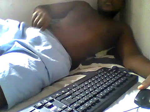 Snapshot of handsomeguy02 chatting on 04-15-26, 02:02 handsomeguy02 online show from 04-15-26, 02:02