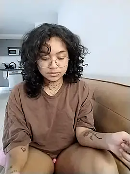 Snapshot of therealsun8 chatting on 02-06-26, 09:23 therealsun8 online show from 02-06-26, 09:23