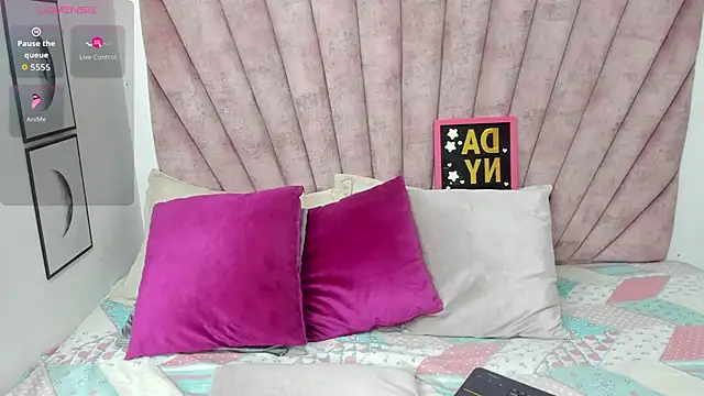 danibellucii  online show from 02-19-26, 12:01