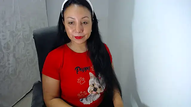 Snapshot of soyElena46 chatting on 06-08-26, 12:05 soyElena46 online show from 06-08-26, 12:05