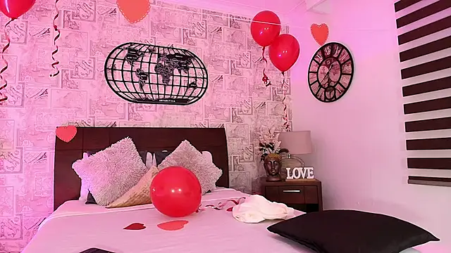 emily clarkk  online show from 02-11-26, 07:19