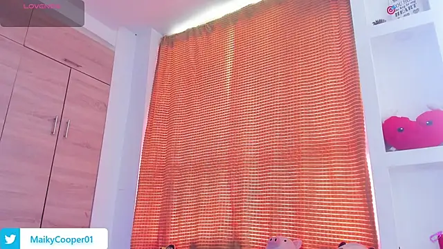 Snapshot of Maiky_Cooper01 chatting on 04-27-26, 03:54 Maiky Cooper01 online show from 04-27-26, 03:54