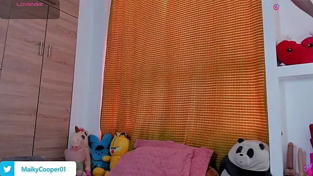 Snapshot of Maiky_Cooper01 chatting on 04-28-26, 04:45 Maiky Cooper01 online show from 04-28-26, 04:45
