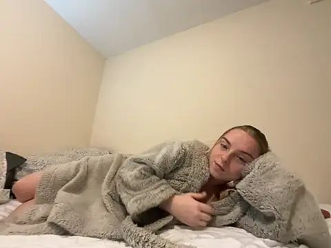 Bayleighjohnson18 online show from 01-14-26, 05:07