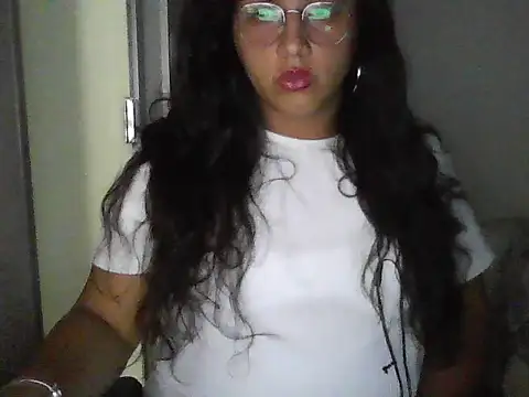 Snapshot of Dvz888 chatting on 01-15-26, 02:27 Dvz888 online show from 01-15-26, 02:27